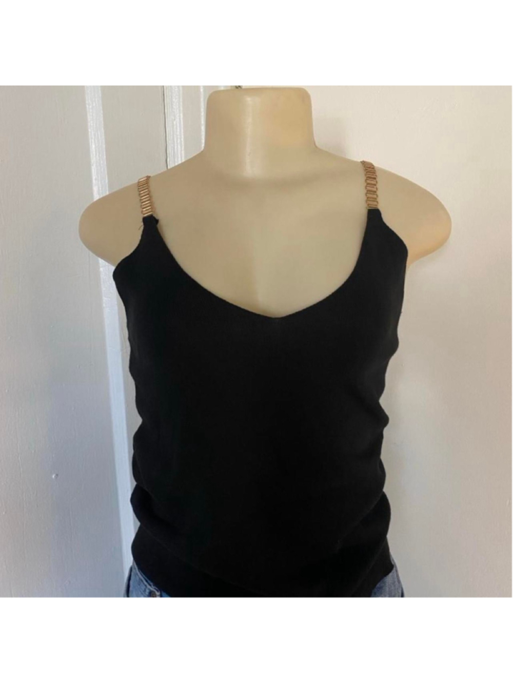 Black tank top with gold chain